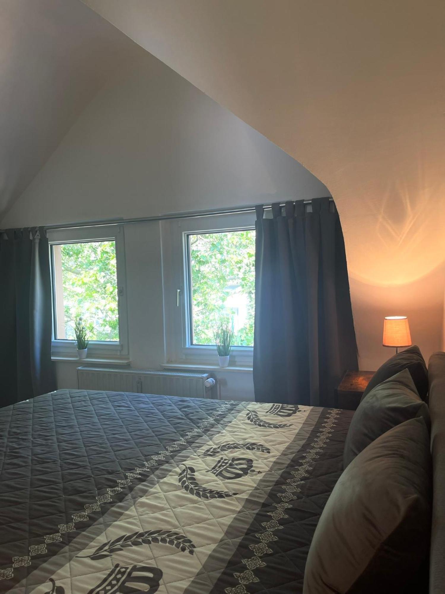 City Apartment, Ferienwohnung 3 Zkdb, Balkon, Dachgeschoss, Naehe Duesseldorf 크레펠트 외부 사진